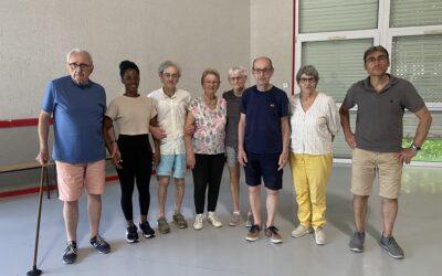 Séance de gym adaptée : un moment d’harmonie et de confiance